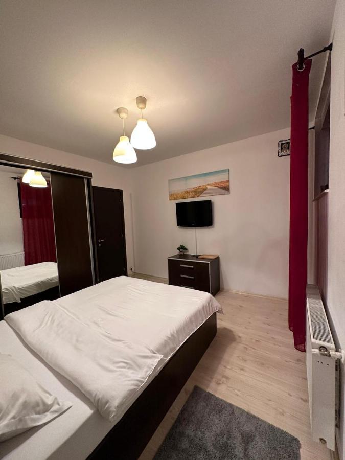 Apartament Otopeni Exteriör bild