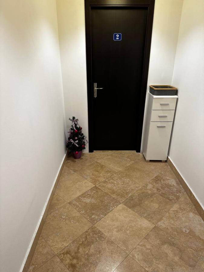 Apartament Otopeni Exteriör bild